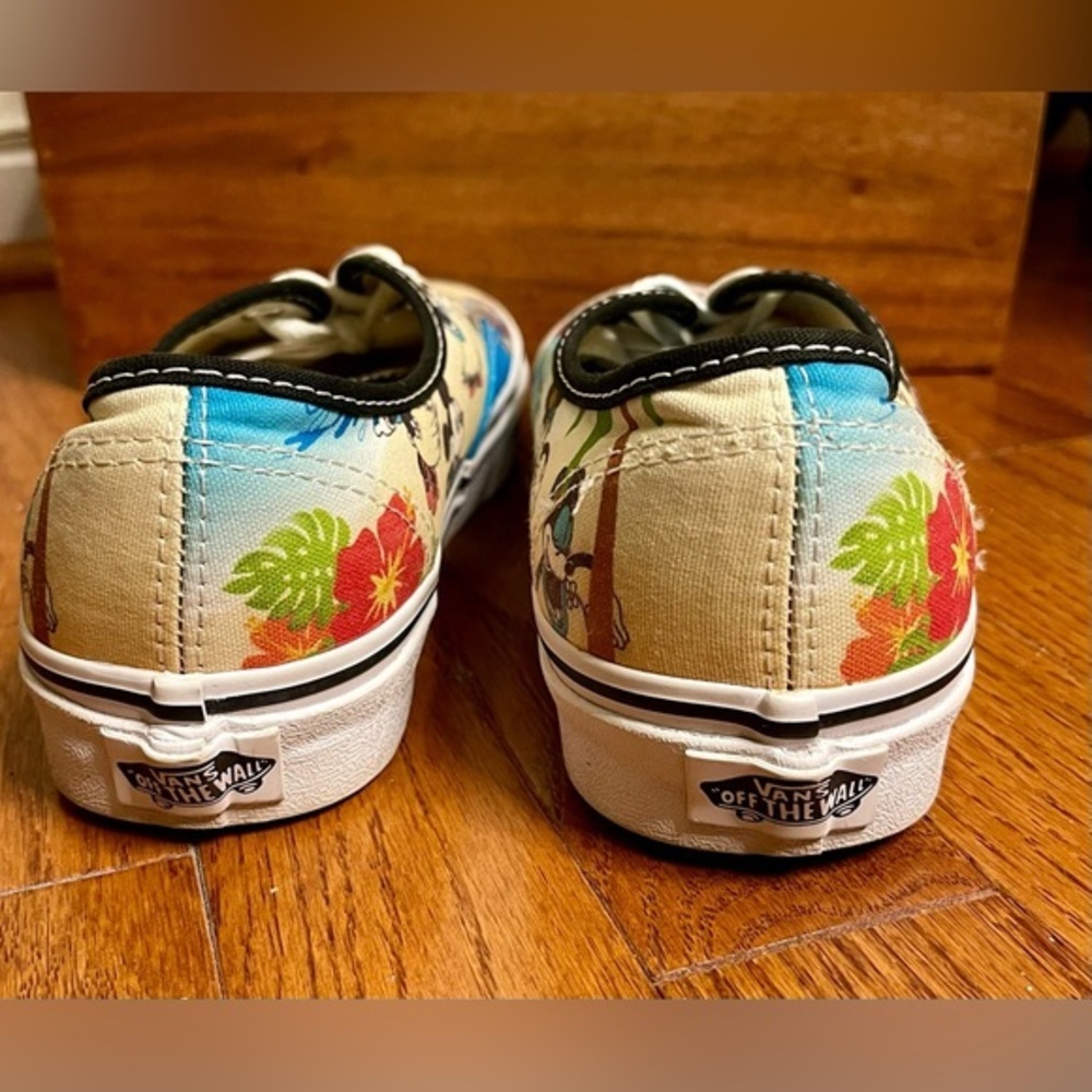 Vans Disney Authentic Mickey Mouse Aloha Sneakers Limited Edition 7.5 Women’s - Picture 5 of 9